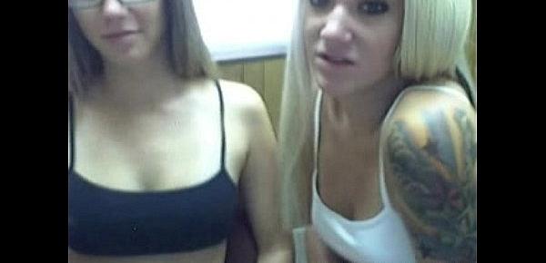  amateur webcam girlfriends